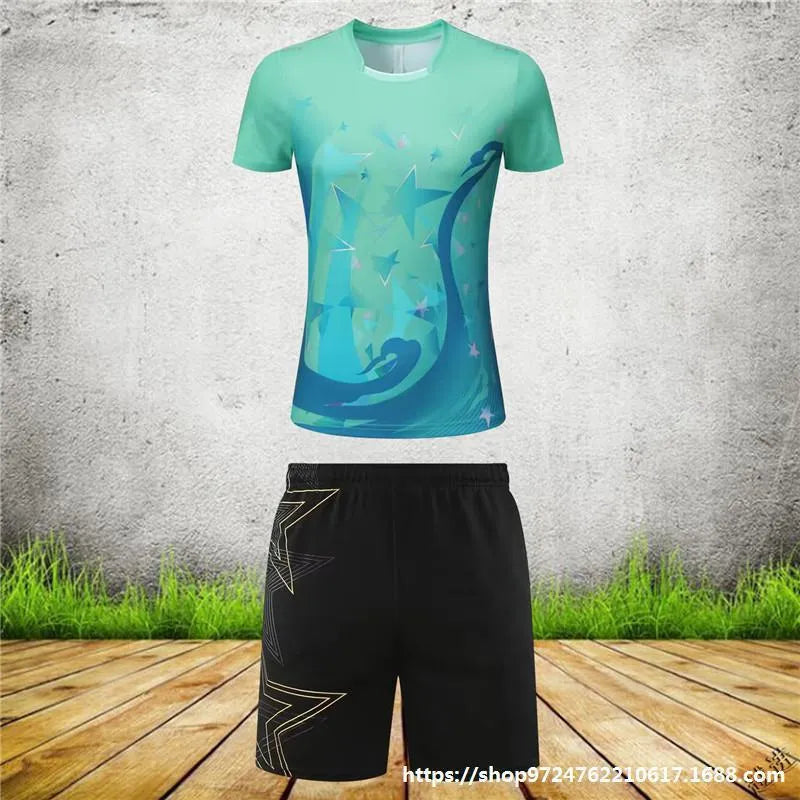 Badminton sportswear outfit with short-sleeved top and trousers in polyester fabric