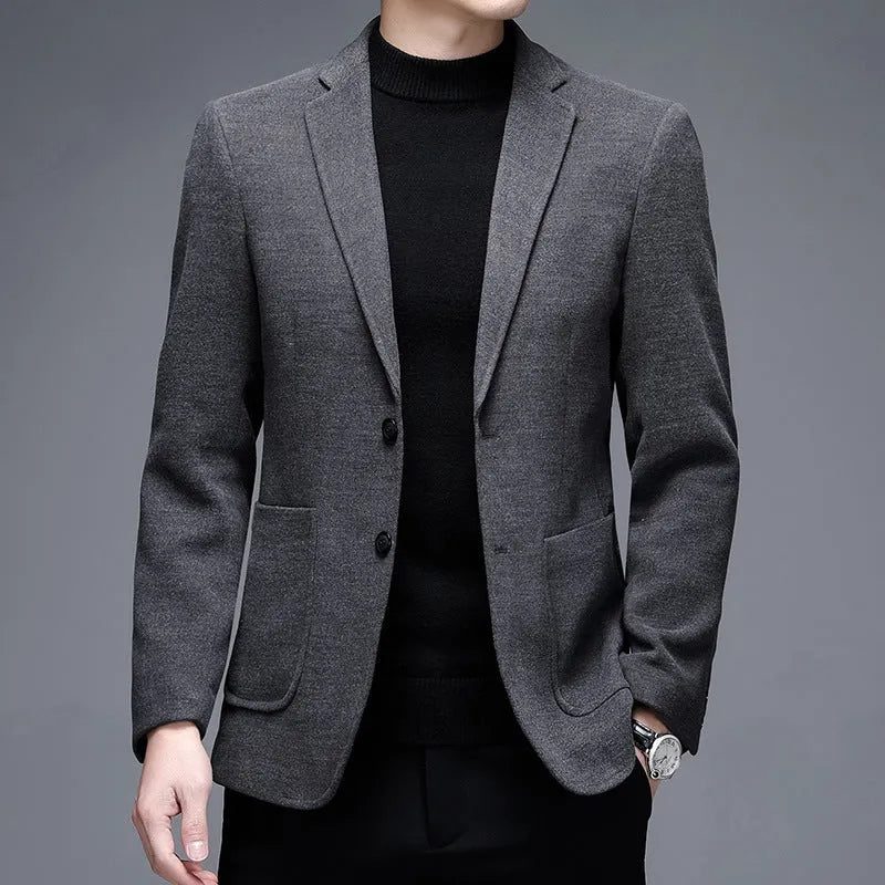 Men's casual woolen suit jacket in solid colour with loose fit and long sleeves