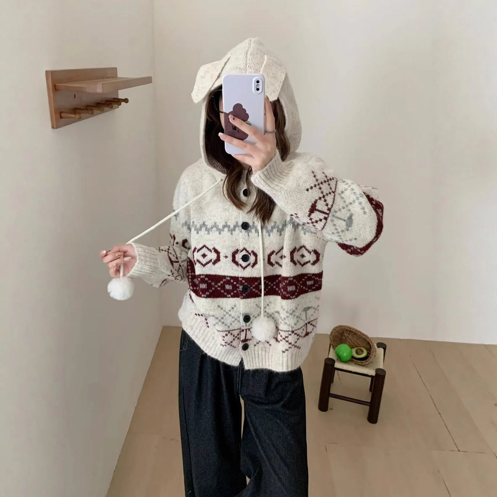 Plus-size women's brocade sweater coat with geometric pattern in loose free size