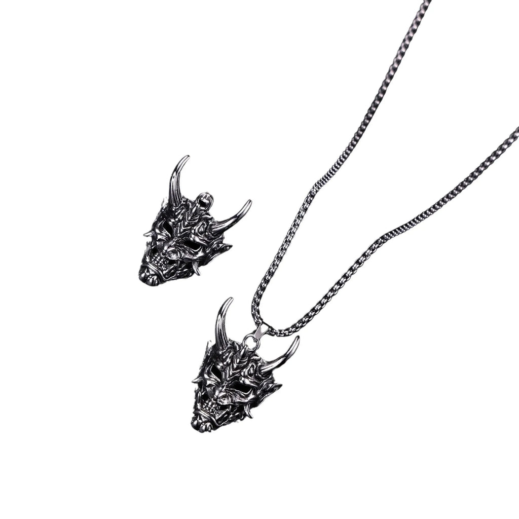 Men's vintage silver necklace with detailed zinc alloy pendant measuring 40mm wide by 27mm high