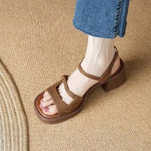 Women's retro platform sandals with square toe design, open toe, rubber soles and PU upper in milky white colour