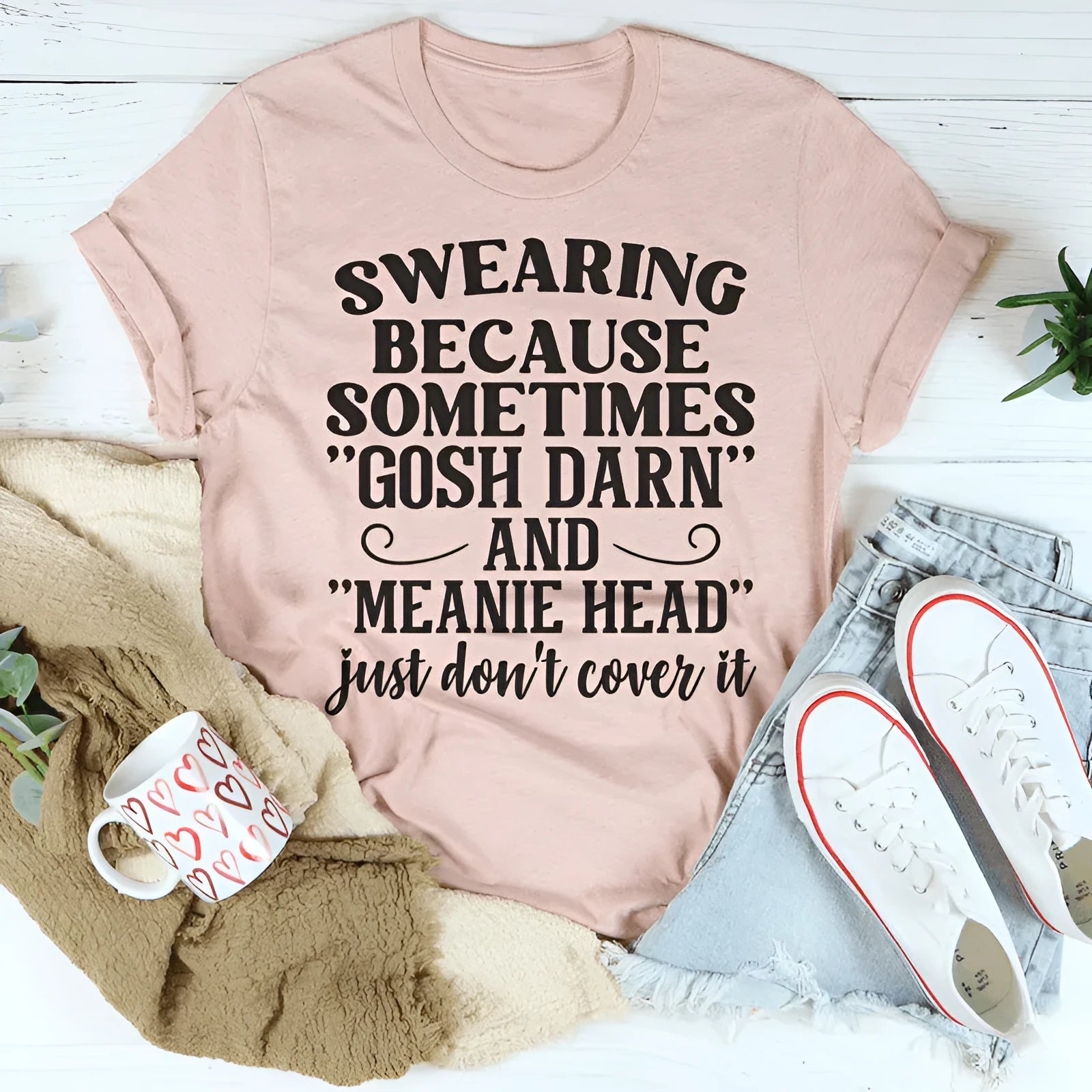 Pink solid colour polyester T-shirt with printed design in short sleeve pullover style