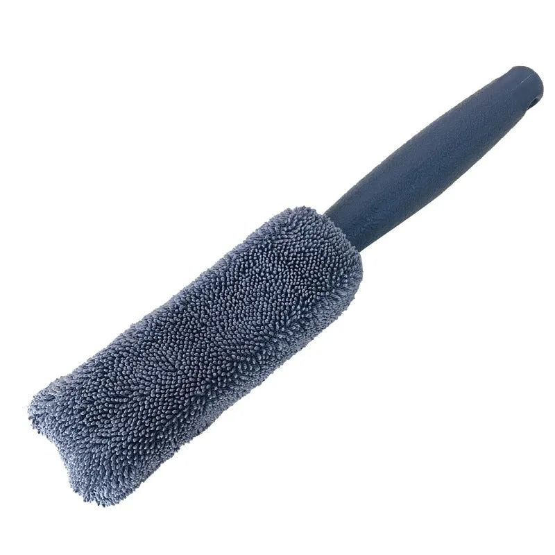 Microfiber car tyre brush with long 29cm handle in grey colour for wheel cleaning
