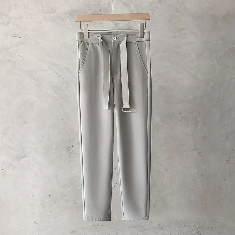 Boys slim straight wool trousers with tapered fit and straight leg opening in black colour