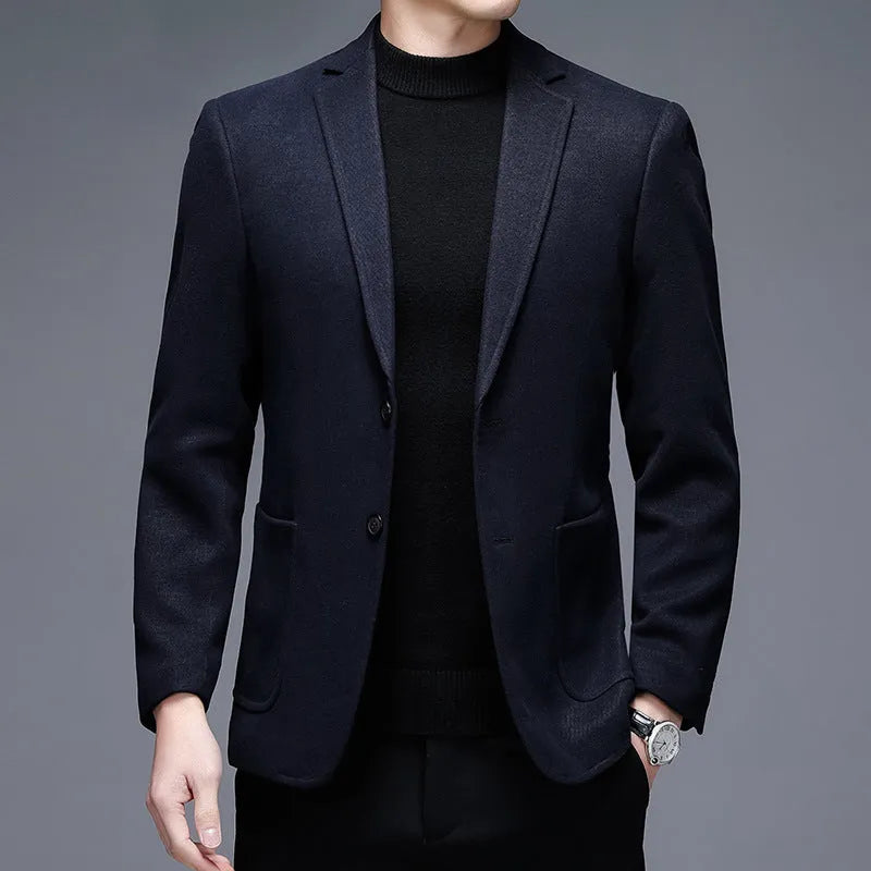 Men's casual woolen suit jacket in solid colour with loose fit and long sleeves
