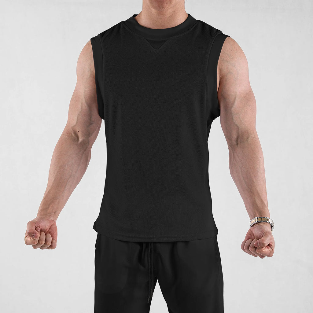 Men's white quick-dry fitness vest in chemical fibre blend fabric with loose fit design