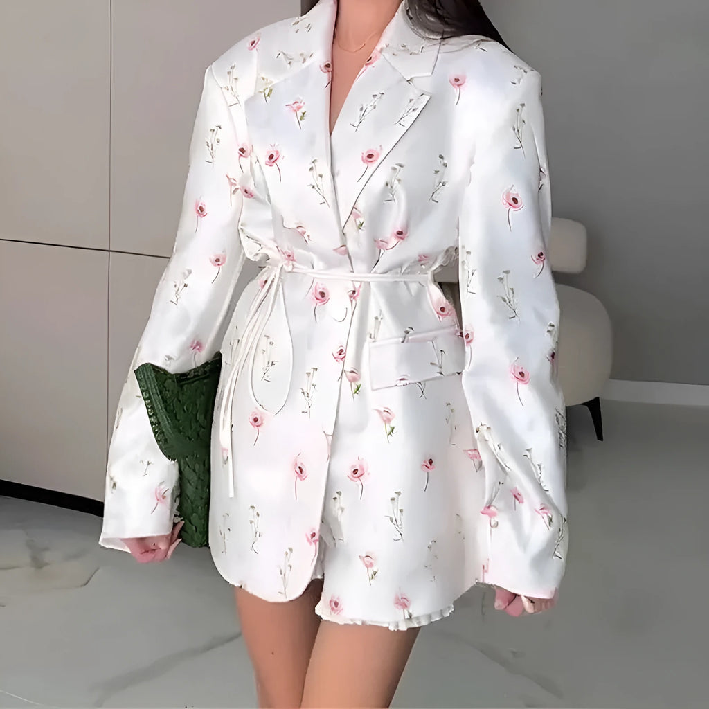 Women's suit jacket with collar and lace-up waist detail in polyester fabric