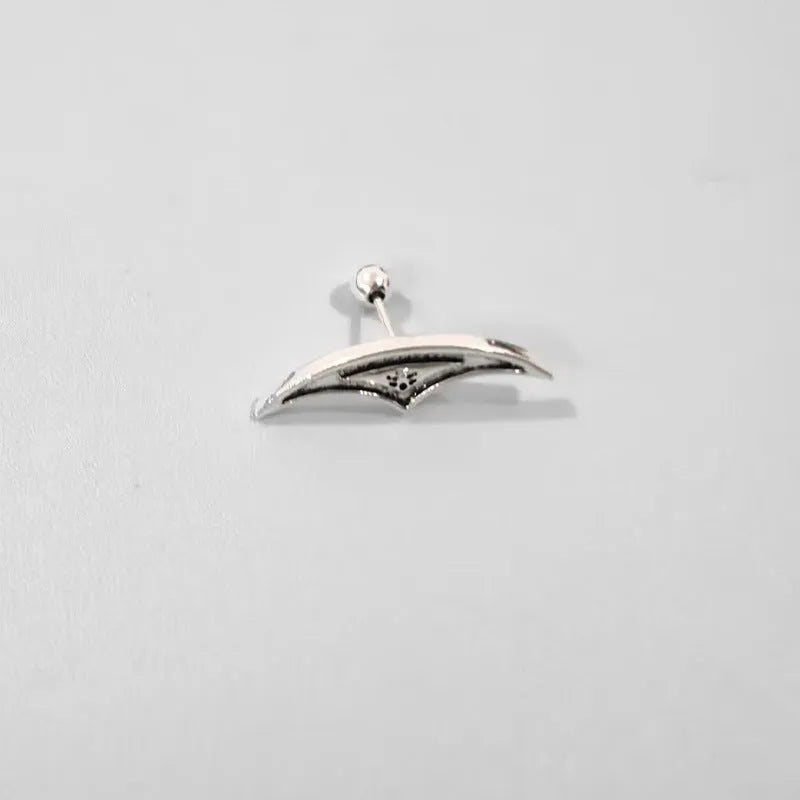 Spider web pattern stud earrings in electroplated gold and silver metal finishes
