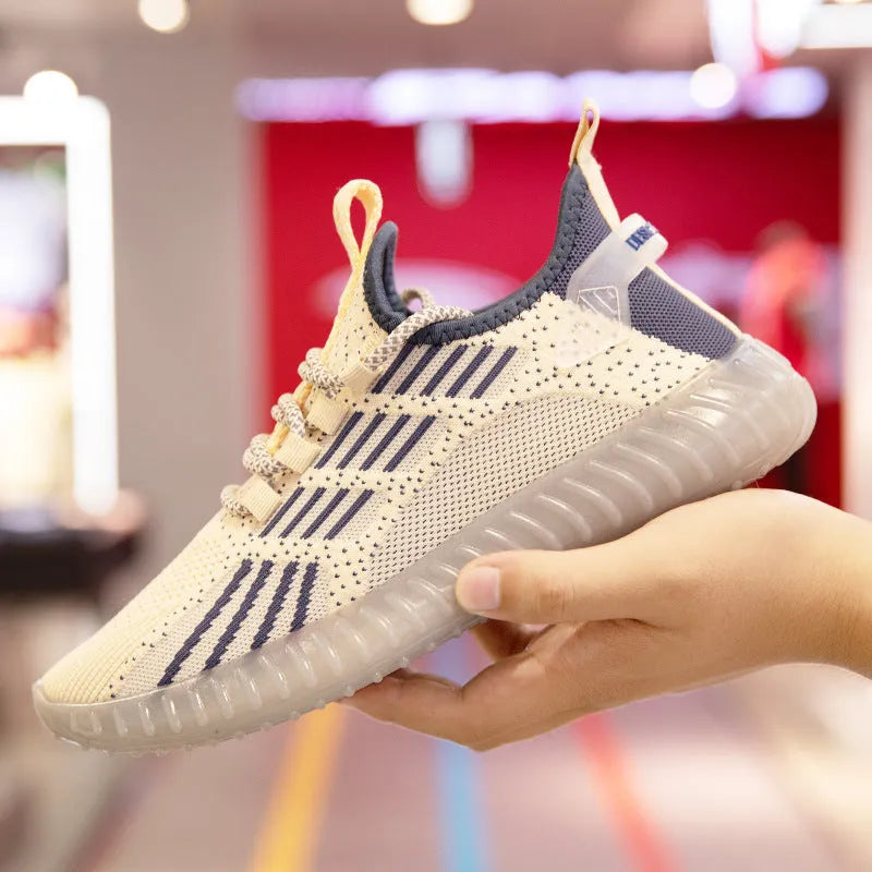 Men's white breathable flying fabric sports shoes with low-cut design and platform heel.