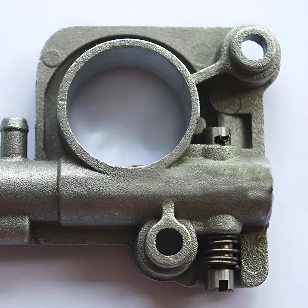 Chainsaw oil pump accessory for CS-350 and CS2600-2700 models in photo colour