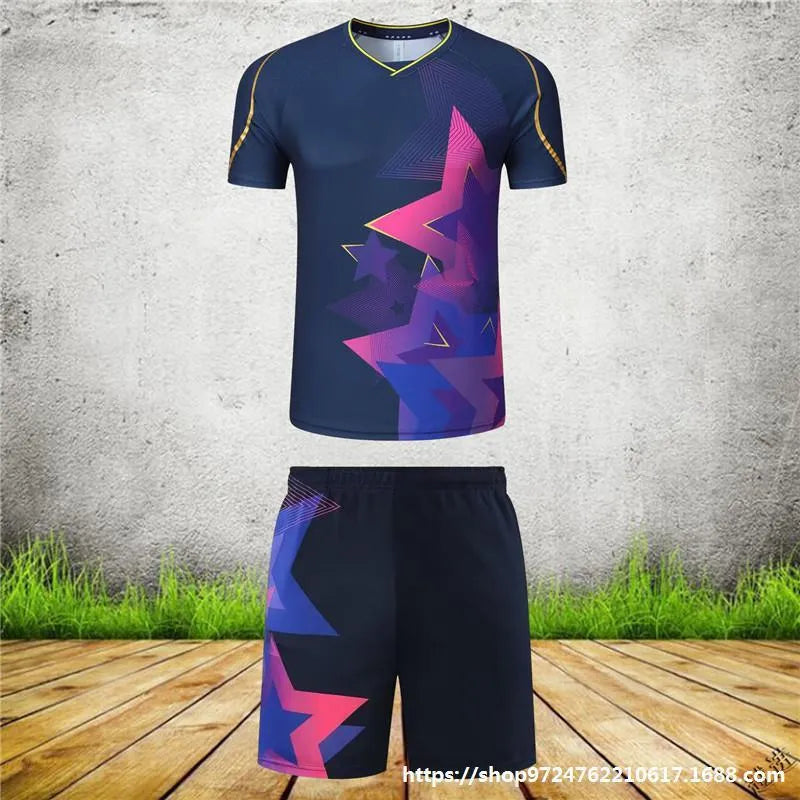 Badminton sportswear outfit with short-sleeved top and trousers in polyester fabric