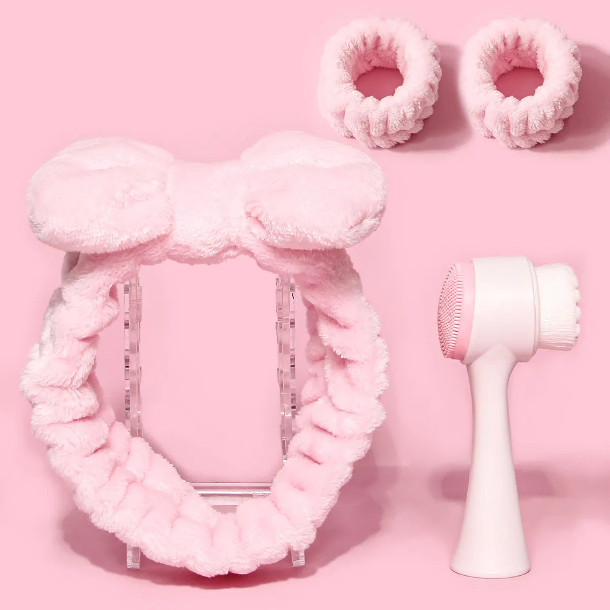 Facial brush and coral fleece hair band set in purple colour with plastic handle and nylon bristles