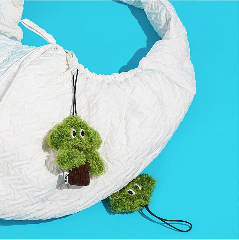 Pine tree shaped catnip toy pendant for cats in three sizes