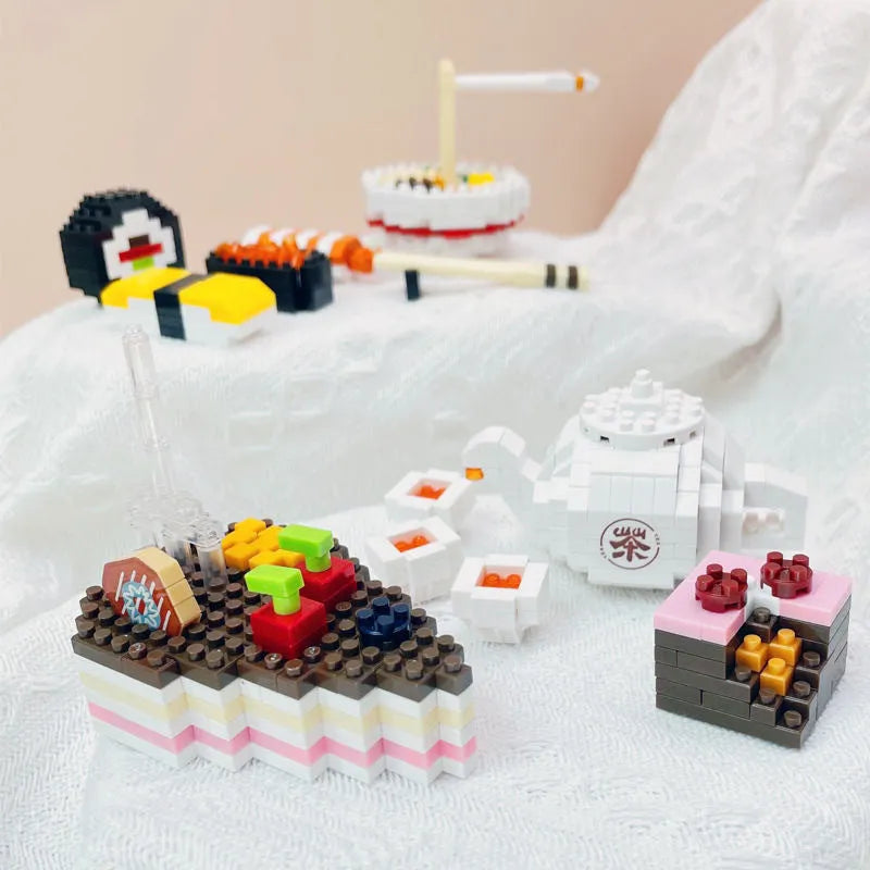 Children's plastic assembled small toy ornaments building block set in colour box packaging