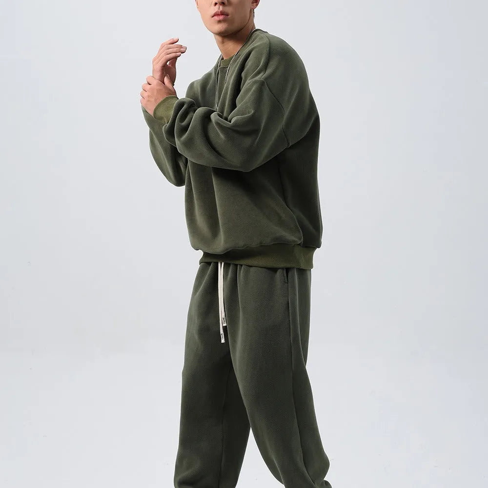 Men's loose polar fleece sports suit set with jacket and trousers in winter colours