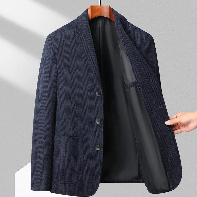 Men's loose-fit solid colour polyester casual coat for spring and autumn.
