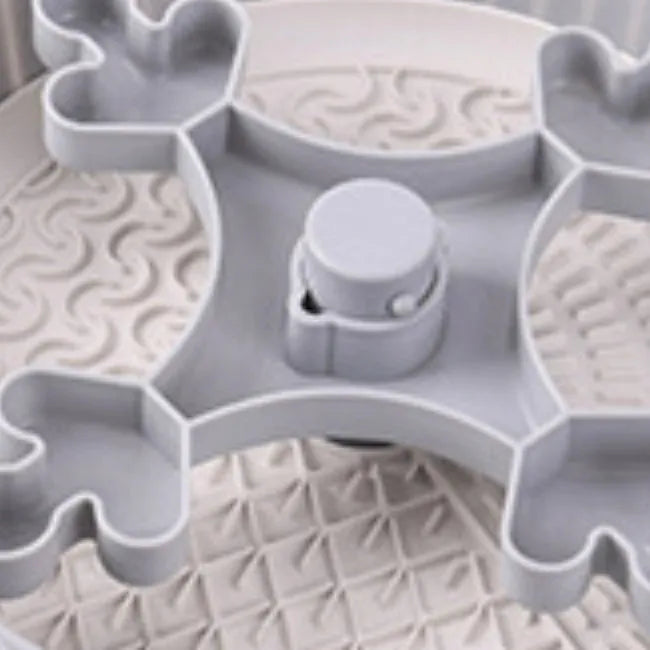 Pet food basin with rotating game board and anti-choke silicone pad in various colours with slow food mat patterns