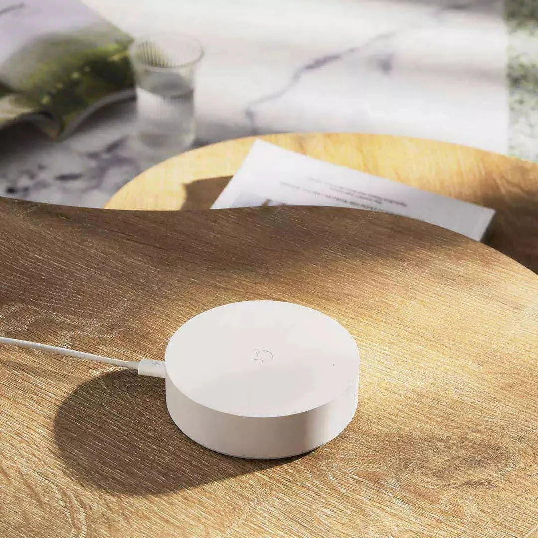 Xiaomijia white smart home gateway with UK plug for wireless remote control