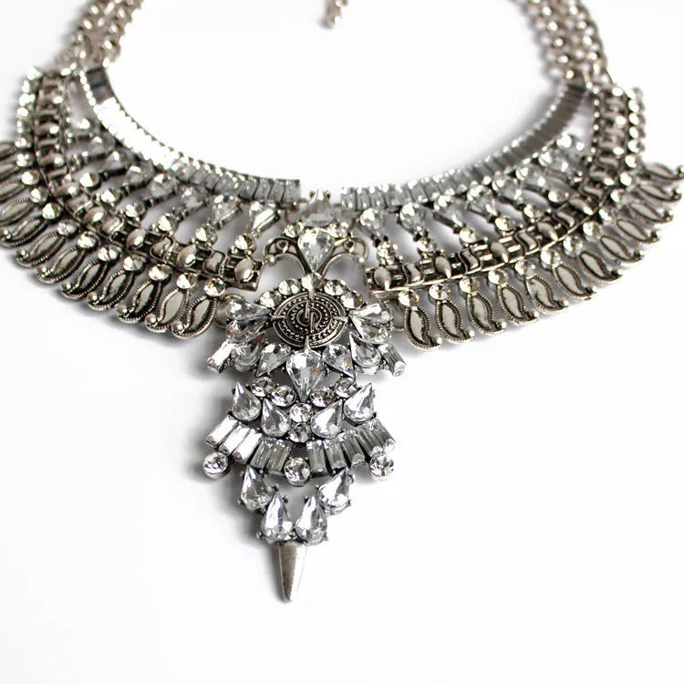 Alloy diamond short necklace with floral flower design and crystal detailing