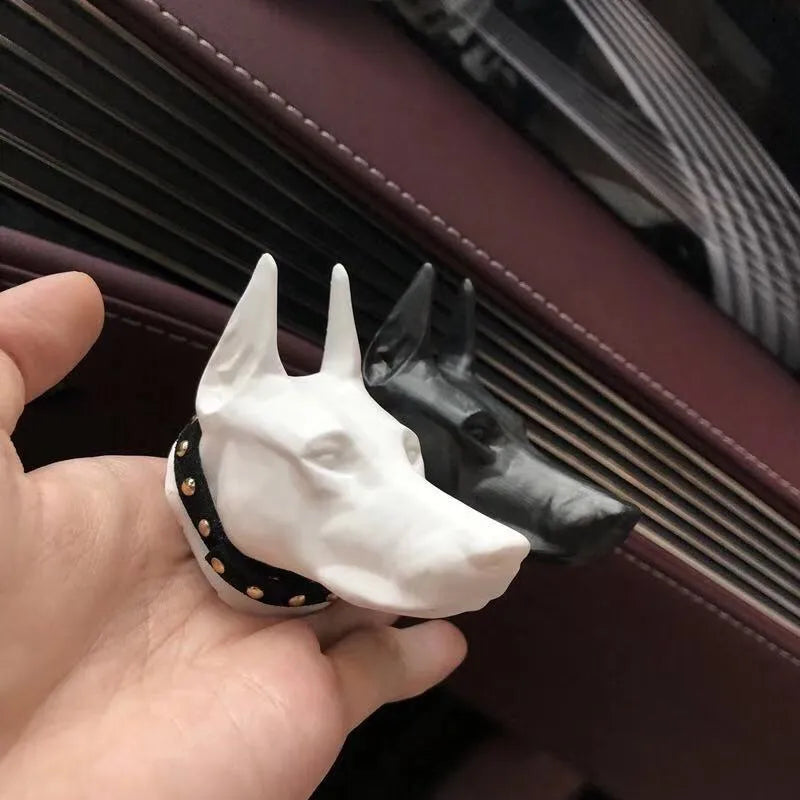 Doberman-shaped diffused stone car aromatherapy air outlet clip in black colour