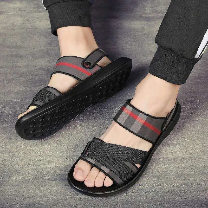 Youth leisure sports sandals with Lycra upper and polyurethane sole on size chart.