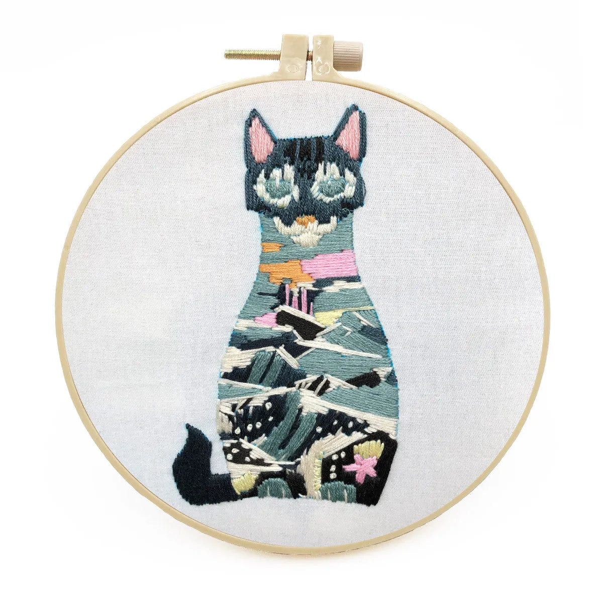 Cross stitch embroidery kit with cotton and linen materials for three-dimensional cat designs