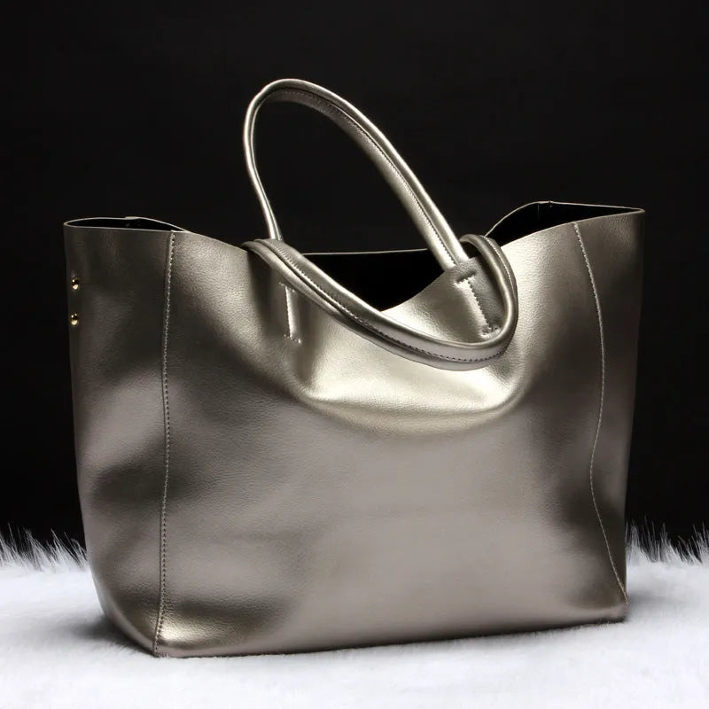 Women's leather shoulder bag with detachable crossbody strap in five colour options
