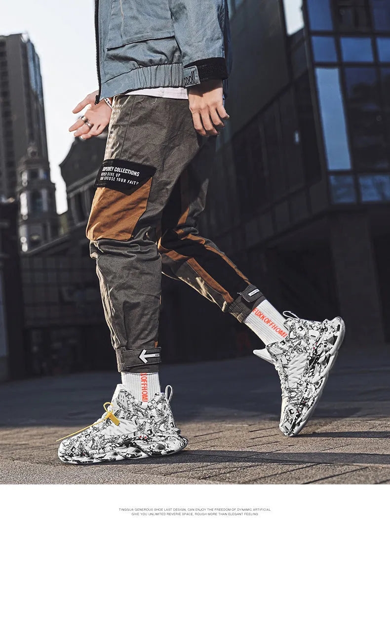 Men's high-top basketball shoes in camouflage pattern with rubber sole
