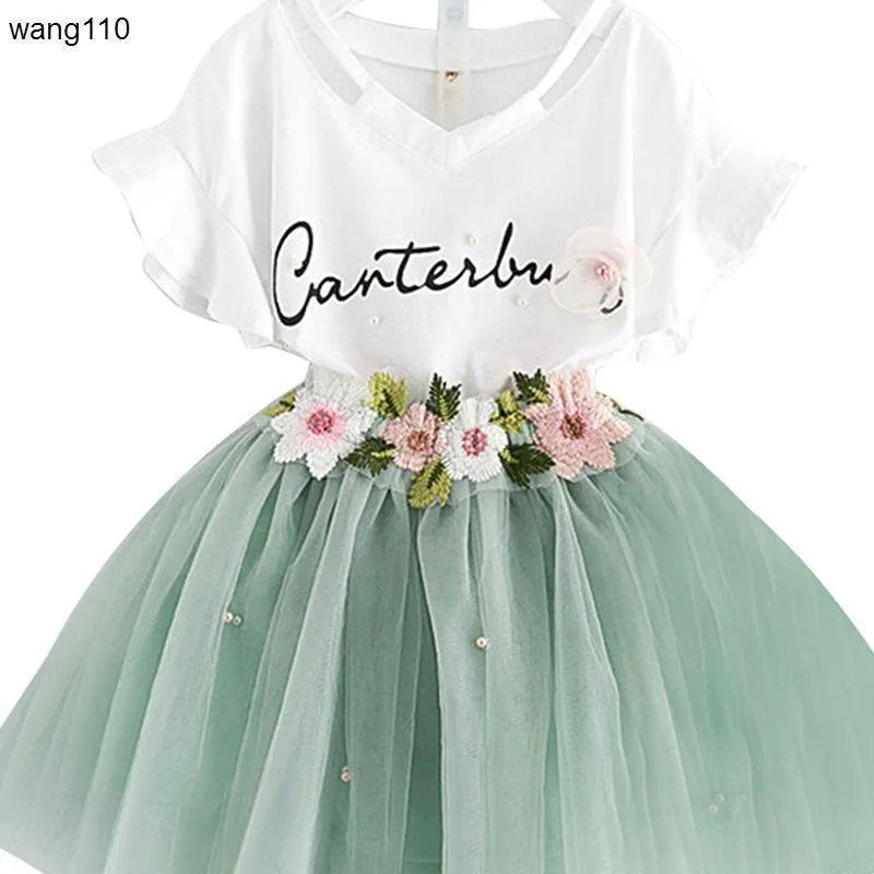 Summer girls 2-piece T-shirt and hole pants set in green, sizes 100-140cm