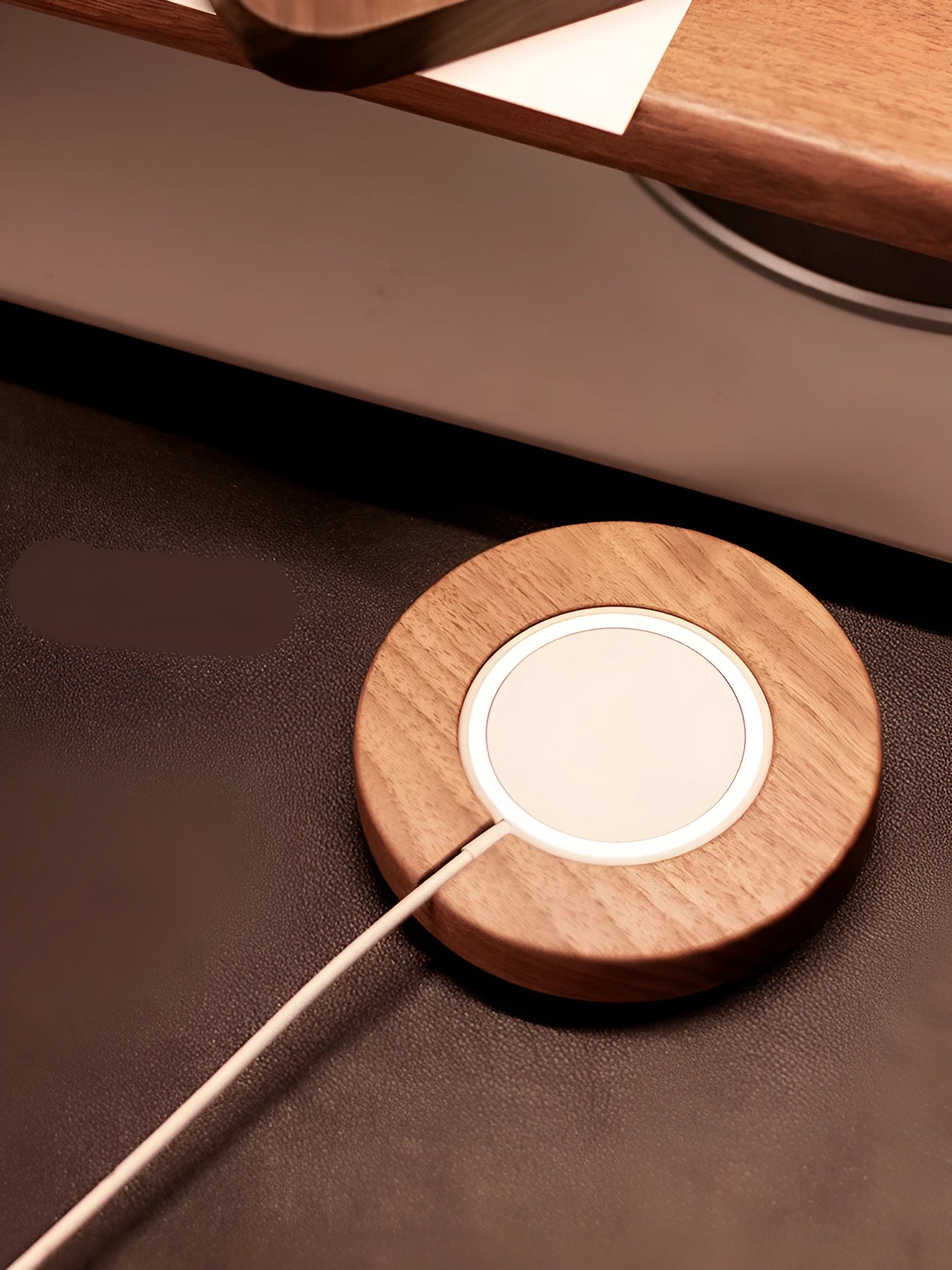 Walnut wood magnetic wireless charger bracket with protective cover for desktop iPhone charging