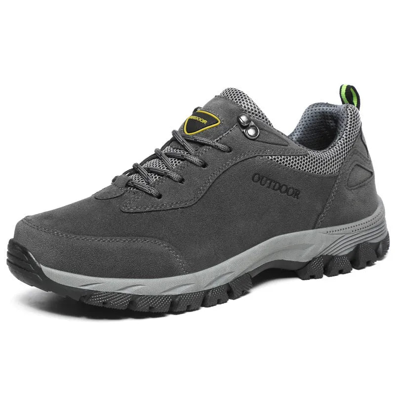 Men's low-top outdoor hiking shoe in army green with cloth upper and mesh lining