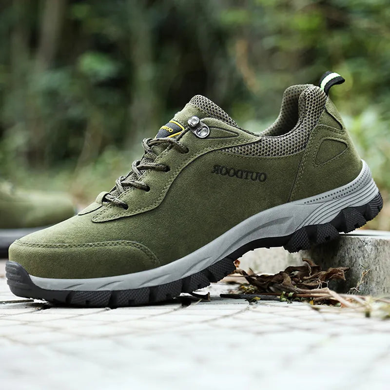 Men's low-top outdoor hiking shoe in army green with cloth upper and mesh lining