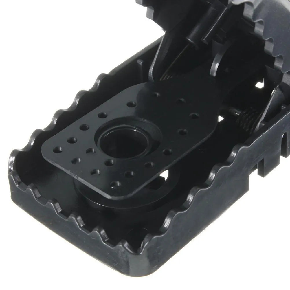 Six black snapping mousetraps made of PC+ABS plastic, shown with a ruler indicating 11cm length.