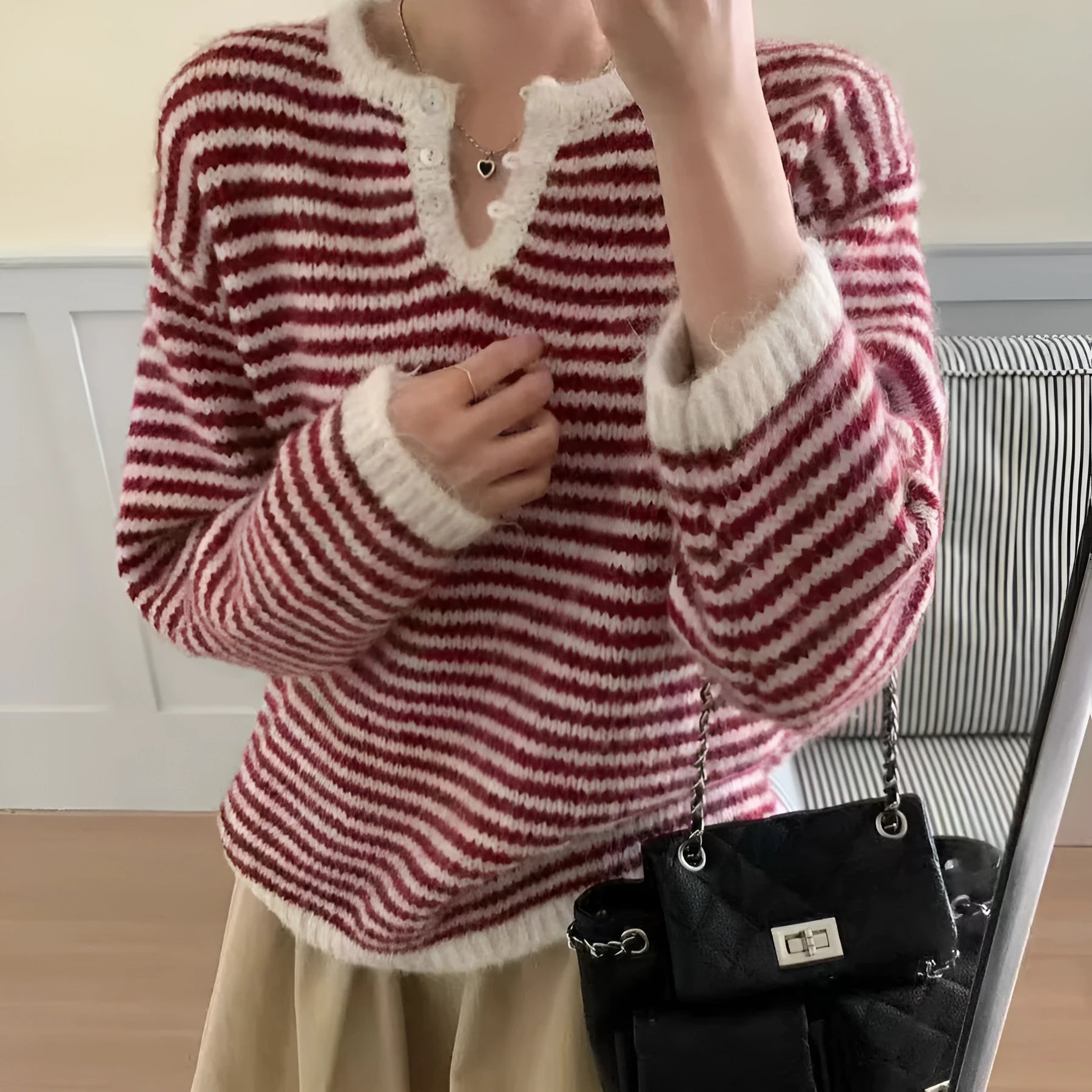 Women's striped cashmere pullover sweater in red with loose fit and plaid pattern