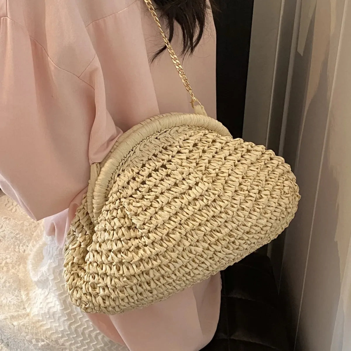 Women's straw beach shoulder bag with leather-look trim in khaki colour