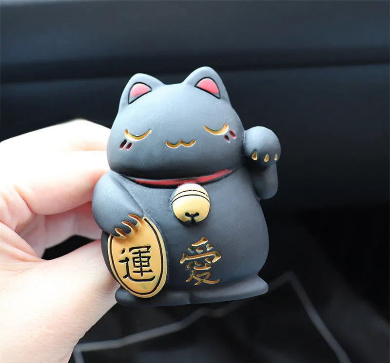 Resin car vent aromatherapy clip with cat design for vehicle air freshening and decoration