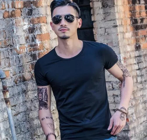 Men's bamboo fibre blend t-shirt in various colours on a size chart showing Asian fit measurements.