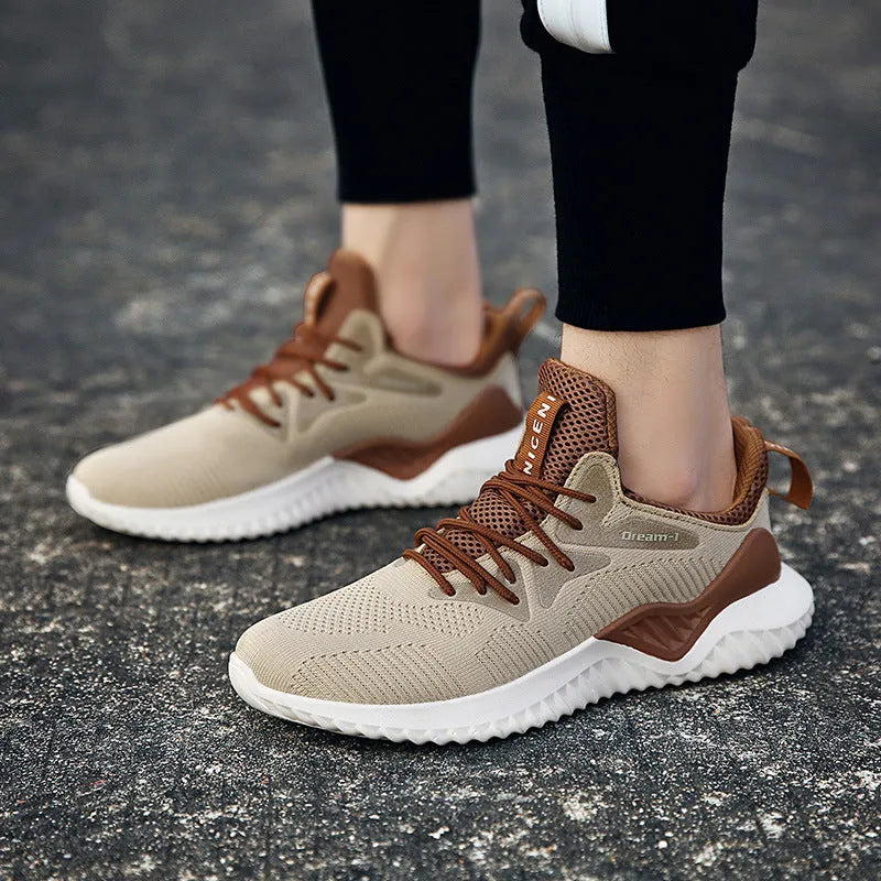Low-top breathable running shoes in mesh with a front strap, shown in available colours.