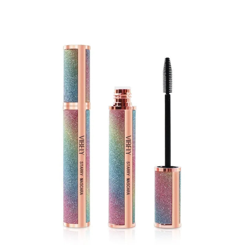 Black 4D waterproof mascara for volumising and curling lashes.