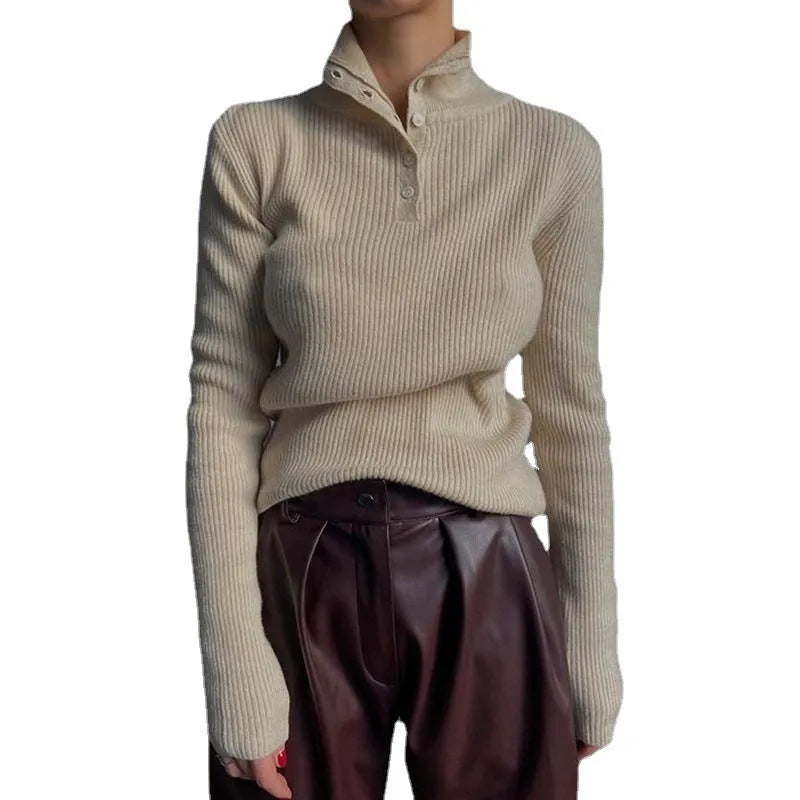 Retro breast half turtleneck pullover sweater in slim fit with single-breasted placket