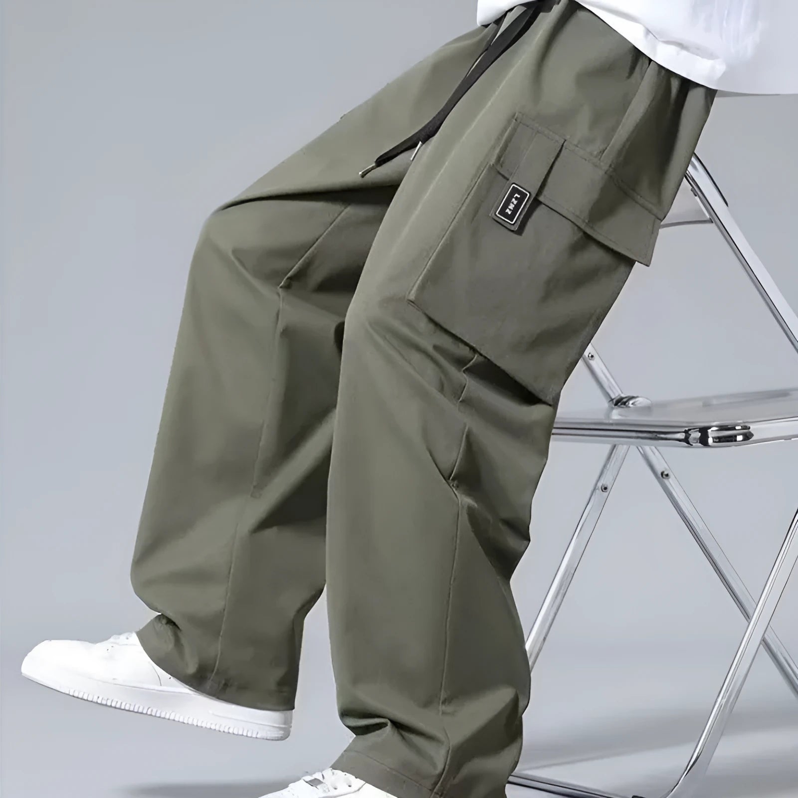 Boys' straight leg cargo trousers with drawstring waist and large pockets in polyester fabric