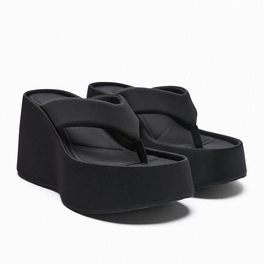 Women’s black cowhide matte leather platform flip-flops with round toe, sizes 35-40