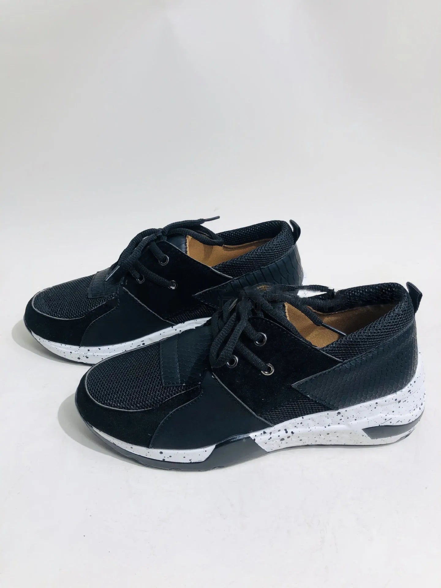 Women's suede casual sneakers with wedge heel in leopard print and snake pattern designs
