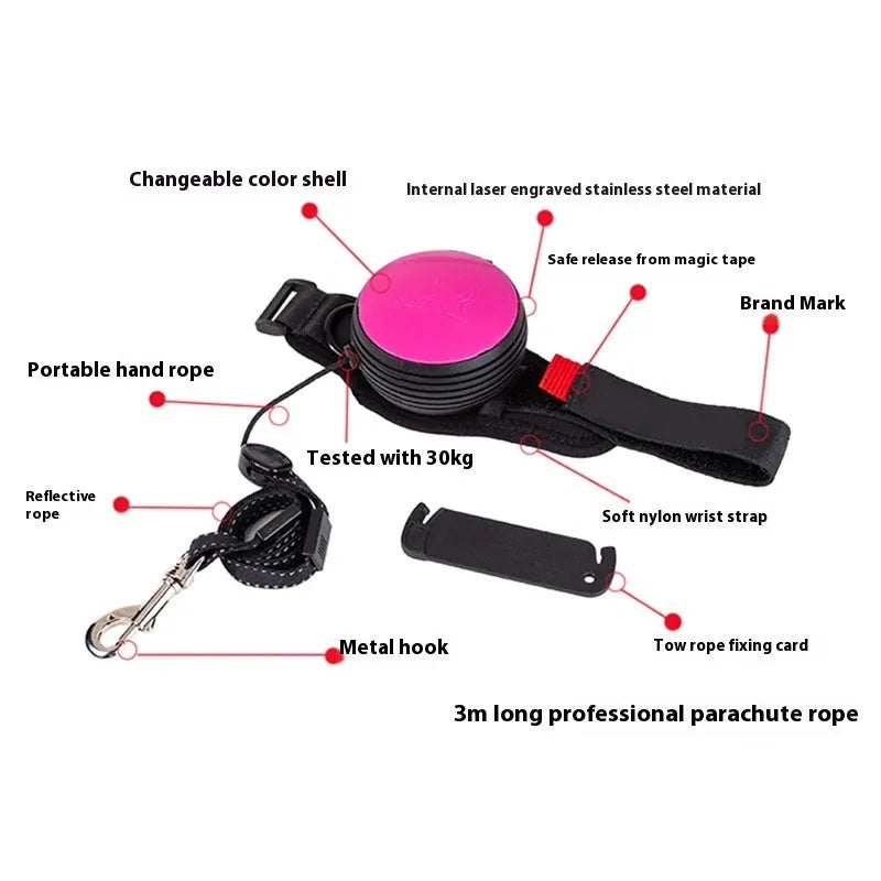 Automatic retractable pet leash extended to 3 metres with nylon rope and hands-free handle
