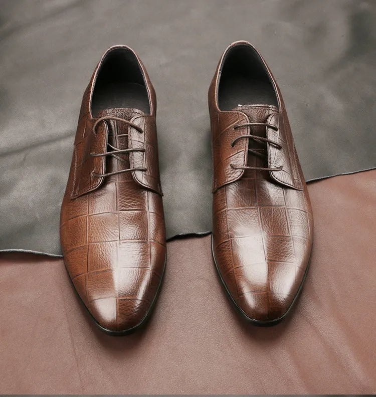 Men's black leather Derby shoes with checkered pattern and pointed toe