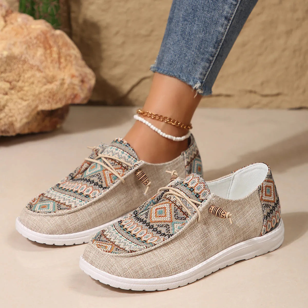 Women's flat round toe low-top slip-on shoes in black, dark grey and khaki colours