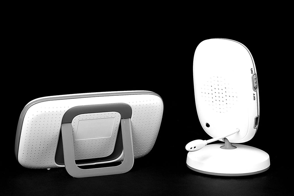 VB603 digital baby monitor and camera unit with 3.2-inch colour screen and night vision