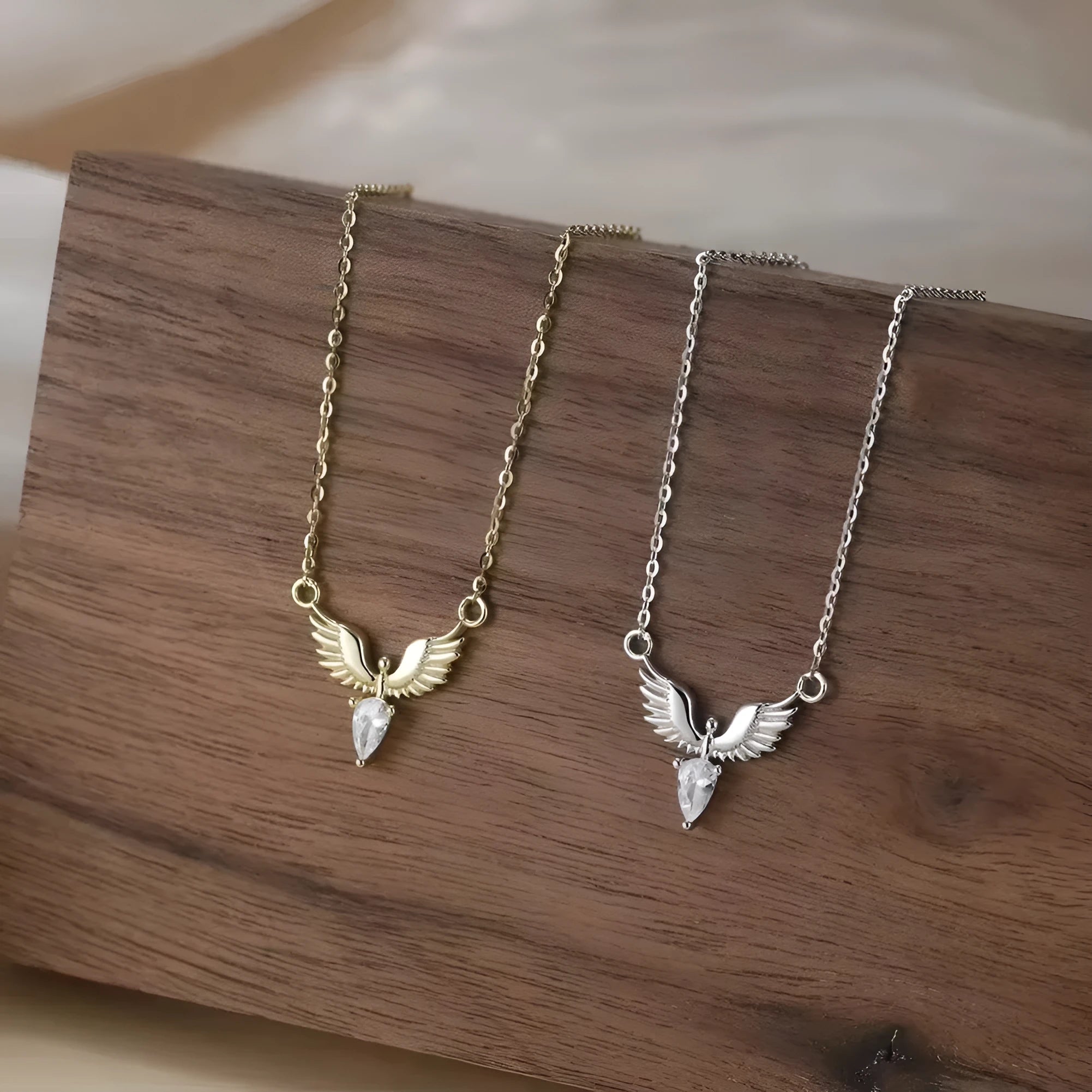 Silver eagle pendant necklace with adjustable O-ring chain in white gold or yellow gold electroplating