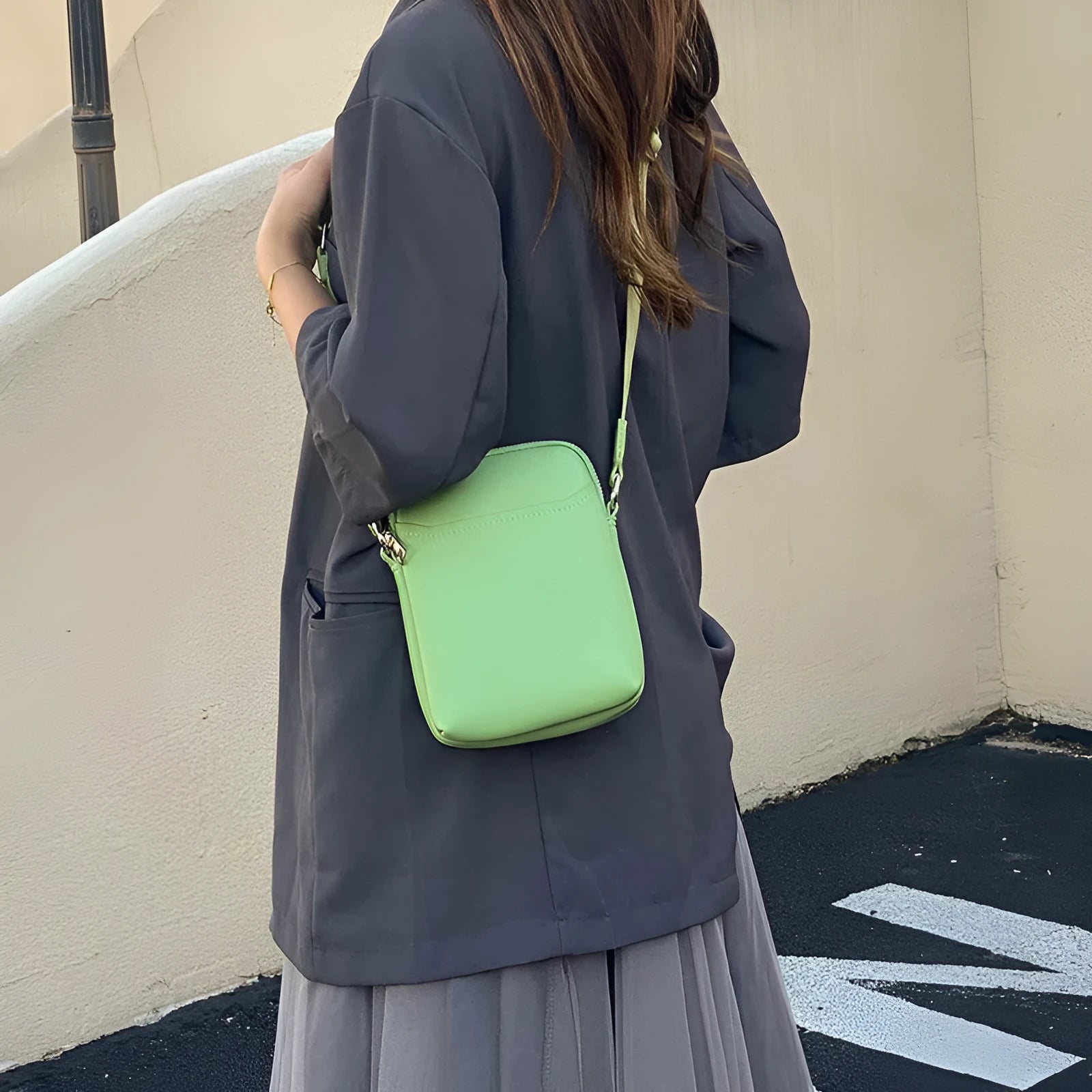 Solid colour mobile phone shoulder bag with crossbody strap in black, beige, khaki or green