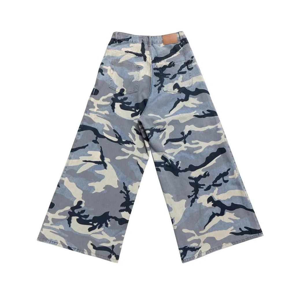 Snow camouflage blue loose fit jeans with micro-elastic denim fabric